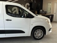 Vauxhall Combo 1.6 Turbo D 2300 Sportive L1 H1 Euro 6 (s/s) 4dr 33