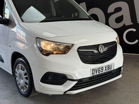Vauxhall Combo 1.6 Turbo D 2300 Sportive L1 H1 Euro 6 (s/s) 4dr 35