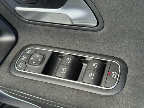 Mercedes-Benz A Class 2.0 A220d Exclusive Edition Plus 8G-DCT Euro 6 (s/s) 5dr 44