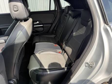 Mercedes-Benz GLA 1.3 GLA250e 15.6kWh Exclusive Edition 8G-DCT Euro 6 (s/s) 5dr 13