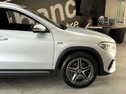 Mercedes-Benz GLA 1.3 GLA250e 15.6kWh Exclusive Edition 8G-DCT Euro 6 (s/s) 5dr 39