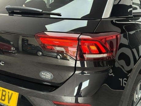 Volkswagen T-Roc 1.5 TSI EVO R-Line DSG Euro 6 (s/s) 5dr 4