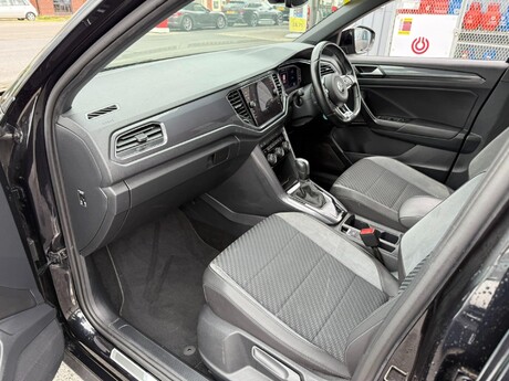 Volkswagen T-Roc 1.5 TSI EVO R-Line DSG Euro 6 (s/s) 5dr 43