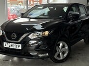 Nissan Qashqai 1.3 DIG-T Acenta Premium Euro 6 (s/s) 5dr 3