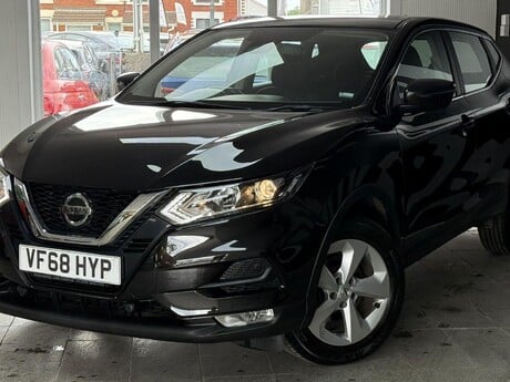 Nissan Qashqai 1.3 DIG-T Acenta Premium Euro 6 (s/s) 5dr 3