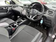 Nissan Qashqai 1.3 DIG-T Acenta Premium Euro 6 (s/s) 5dr 10