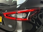 Nissan Qashqai 1.3 DIG-T Acenta Premium Euro 6 (s/s) 5dr 33