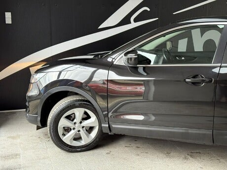 Nissan Qashqai 1.3 DIG-T Acenta Premium Euro 6 (s/s) 5dr 35