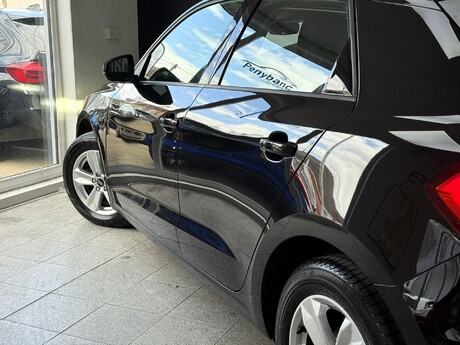Audi A1 1.0 TFSI 30 Technik Sportback S Tronic Euro 6 (s/s) 5dr 37