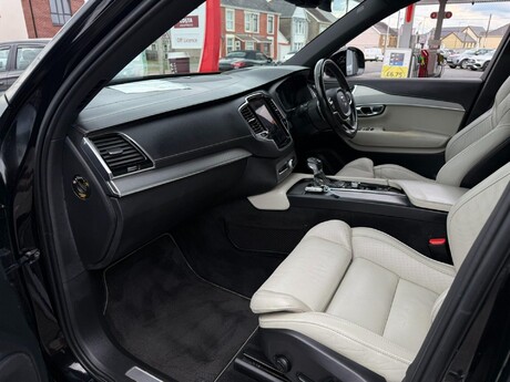 Volvo XC90 2.0 T5 R-Design Pro Auto 4WD Euro 6 (s/s) 5dr 50