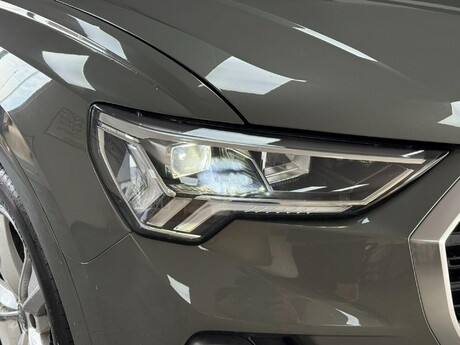 Audi Q3 2.0 TDI 35 S line S Tronic Euro 6 (s/s) 5dr 39