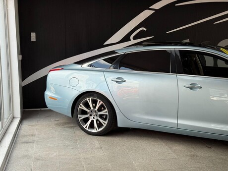 Jaguar XJ 3.0d V6 Portfolio Auto Euro 5 4dr (LWB) 48
