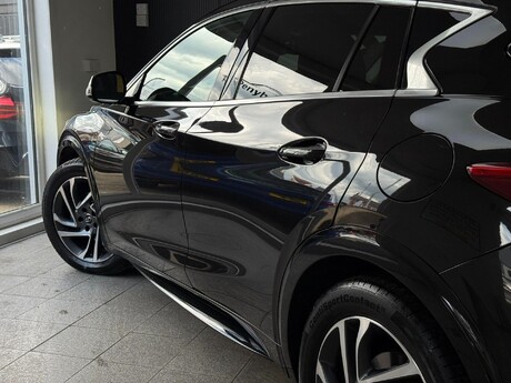 Infiniti Q30 1.6T Luxe DCT Euro 6 (s/s) 5dr 7