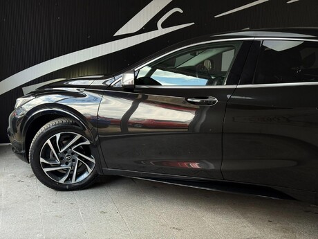 Infiniti Q30 1.6T Luxe DCT Euro 6 (s/s) 5dr 8
