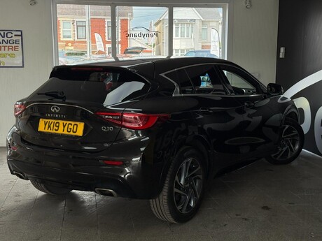 Infiniti Q30 1.6T Luxe DCT Euro 6 (s/s) 5dr 11