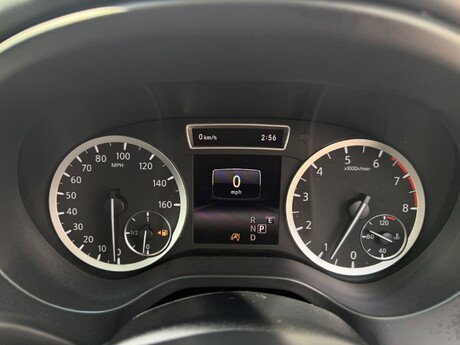 Infiniti Q30 1.6T Luxe DCT Euro 6 (s/s) 5dr 35