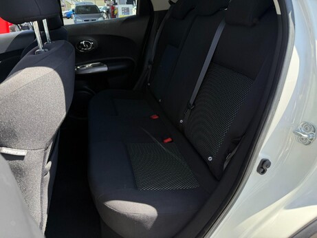Nissan Juke 1.2 DIG-T Acenta Euro 6 (s/s) 5dr 4