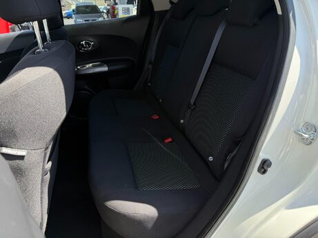 Nissan Juke 1.2 DIG-T Acenta Euro 6 (s/s) 5dr 4