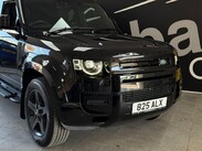 Land Rover Defender 3.0 D250 MHEV X-Dynamic SE Auto 4WD Euro 6 (s/s) 5dr 4