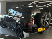 Land Rover Defender 3.0 D250 MHEV X-Dynamic SE Auto 4WD Euro 6 (s/s) 5dr 6
