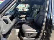 Land Rover Defender 3.0 D250 MHEV X-Dynamic SE Auto 4WD Euro 6 (s/s) 5dr 42