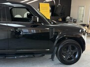 Land Rover Defender 3.0 D250 MHEV X-Dynamic SE Auto 4WD Euro 6 (s/s) 5dr 44