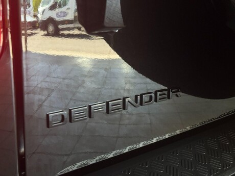 Land Rover Defender 3.0 D250 MHEV X-Dynamic SE Auto 4WD Euro 6 (s/s) 5dr 62