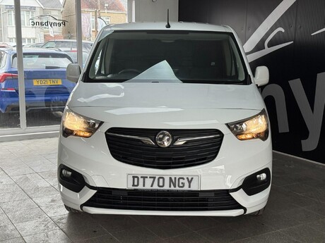 Vauxhall Combo 1.5 Turbo D 2300 Sportive L1 H1 Euro 6 4dr 5
