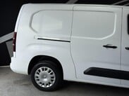 Vauxhall Combo 1.5 Turbo D 2300 Sportive L2 H1 Euro 6 4dr 5