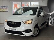 Vauxhall Combo 1.5 Turbo D 2300 Sportive L2 H1 Euro 6 4dr 9