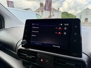Vauxhall Combo 1.5 Turbo D 2300 Sportive L2 H1 Euro 6 4dr 28