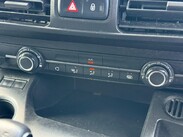 Vauxhall Combo 1.5 Turbo D 2300 Sportive L2 H1 Euro 6 4dr 32