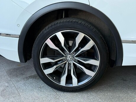 Volkswagen Tiguan Allspace 2.0 TDI R-Line Tech DSG Euro 6 (s/s) 5dr 5