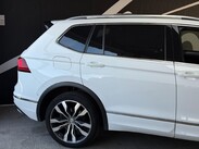 Volkswagen Tiguan Allspace 2.0 TDI R-Line Tech DSG Euro 6 (s/s) 5dr 7