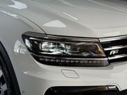 Volkswagen Tiguan Allspace 2.0 TDI R-Line Tech DSG Euro 6 (s/s) 5dr 8