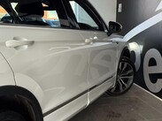 Volkswagen Tiguan Allspace 2.0 TDI R-Line Tech DSG Euro 6 (s/s) 5dr 17