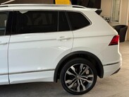 Volkswagen Tiguan Allspace 2.0 TDI R-Line Tech DSG Euro 6 (s/s) 5dr 23