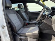 Volkswagen Tiguan Allspace 2.0 TDI R-Line Tech DSG Euro 6 (s/s) 5dr 26