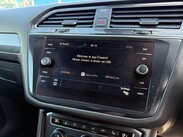 Volkswagen Tiguan Allspace 2.0 TDI R-Line Tech DSG Euro 6 (s/s) 5dr 38