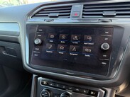 Volkswagen Tiguan Allspace 2.0 TDI R-Line Tech DSG Euro 6 (s/s) 5dr 40