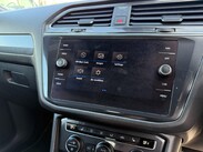 Volkswagen Tiguan Allspace 2.0 TDI R-Line Tech DSG Euro 6 (s/s) 5dr 41