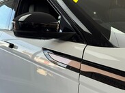 Land Rover Range Rover Evoque 1.5 P300e 12.2kWh R-Dynamic SE Auto 4WD Euro 6 (s/s) 5dr 4