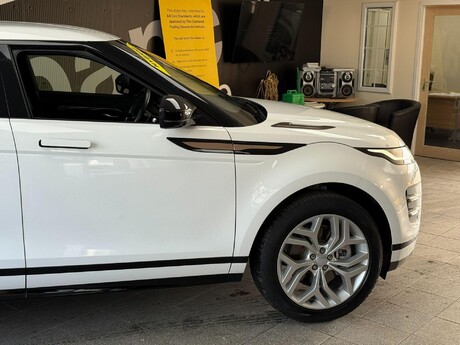 Land Rover Range Rover Evoque 1.5 P300e 12.2kWh R-Dynamic SE Auto 4WD Euro 6 (s/s) 5dr 5