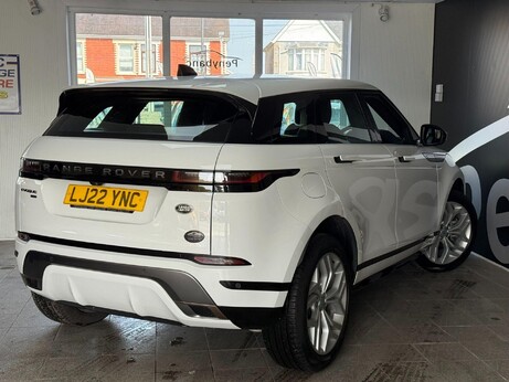 Land Rover Range Rover Evoque 1.5 P300e 12.2kWh R-Dynamic SE Auto 4WD Euro 6 (s/s) 5dr 4