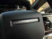 Land Rover Range Rover Evoque 1.5 P300e 12.2kWh R-Dynamic SE Auto 4WD Euro 6 (s/s) 5dr 37