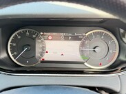 Land Rover Range Rover Evoque 1.5 P300e 12.2kWh R-Dynamic SE Auto 4WD Euro 6 (s/s) 5dr 38