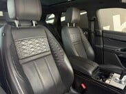 Land Rover Range Rover Evoque 2.0 D200 MHEV Autobiography Auto 4WD Euro 6 (s/s) 5dr 7