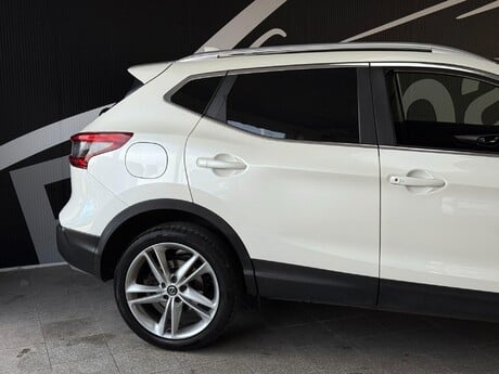 Nissan Qashqai 1.5 dCi N-Motion Euro 6 (s/s) 5dr 6