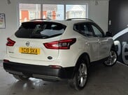 Nissan Qashqai 1.5 dCi N-Motion Euro 6 (s/s) 5dr 12