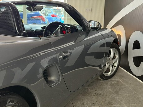 Porsche Boxster 2.7 986 Tiptronic S 2dr 14